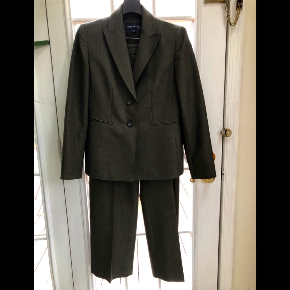 Woman’s suit